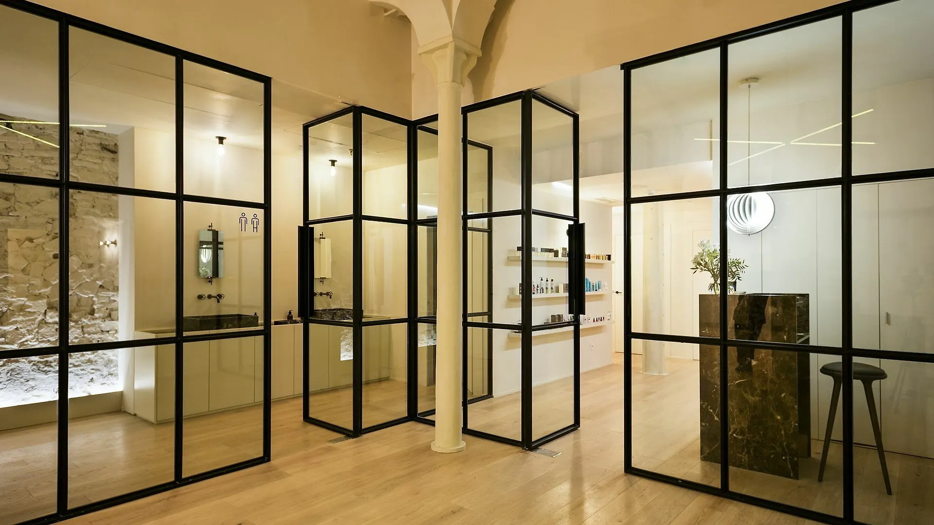 Yurbban Passage Hotel & Spa Барселона